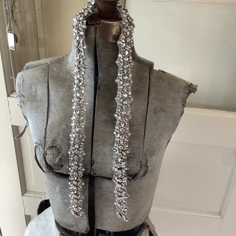 🆕 One Yard Rhinestone Wedding Dress Appliqué Belt Design - Picture 5 of 11